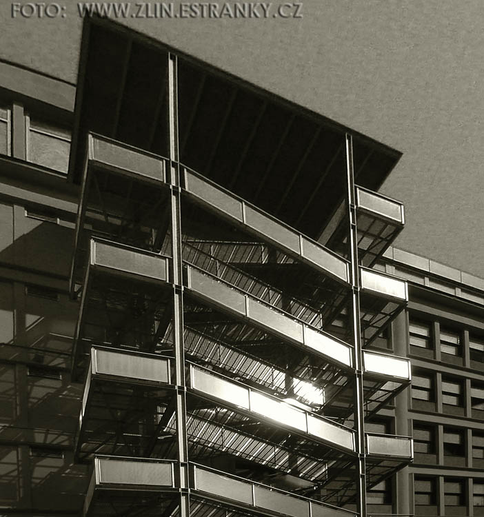 1950 - tř. Úderníků - budova ONV