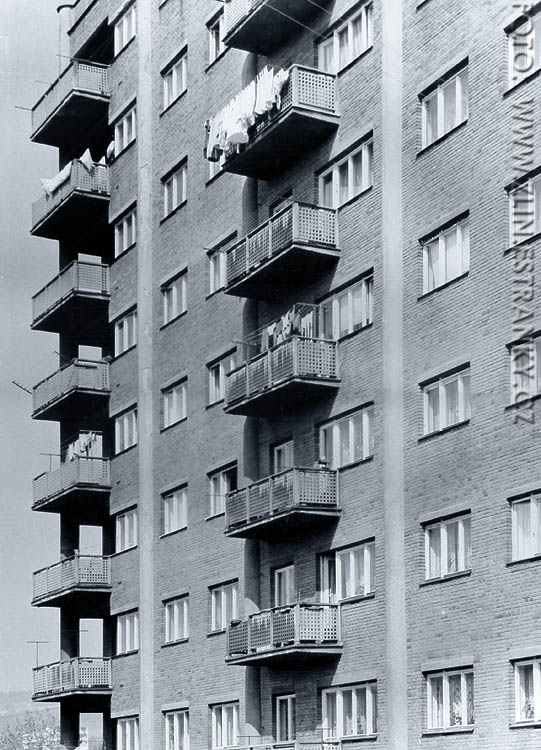1949-50 - Stalinova tř. - apartementový bytový (Morýsův) dům