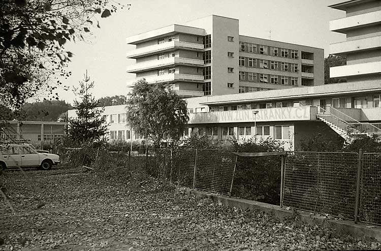 1975-83 - Havlíčkovo nábřeží - interní klinika