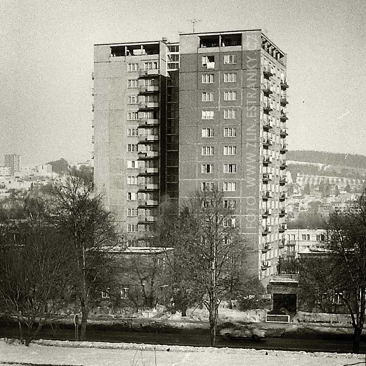1965-67 - Ševcovská - výškový montovaný dům